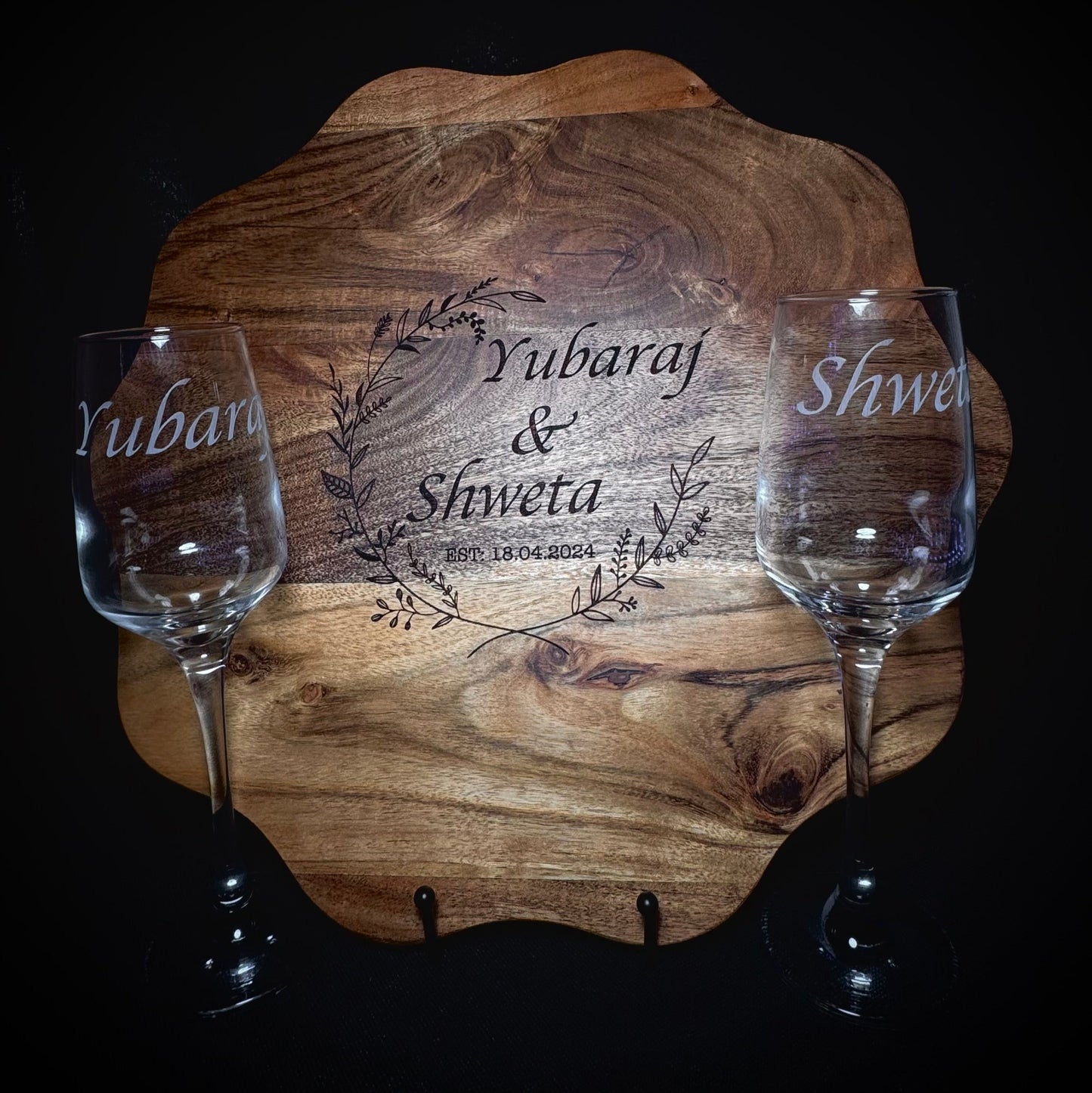 Engraved Cheeseboard & Champagne/Wine Glass Anniversary Set