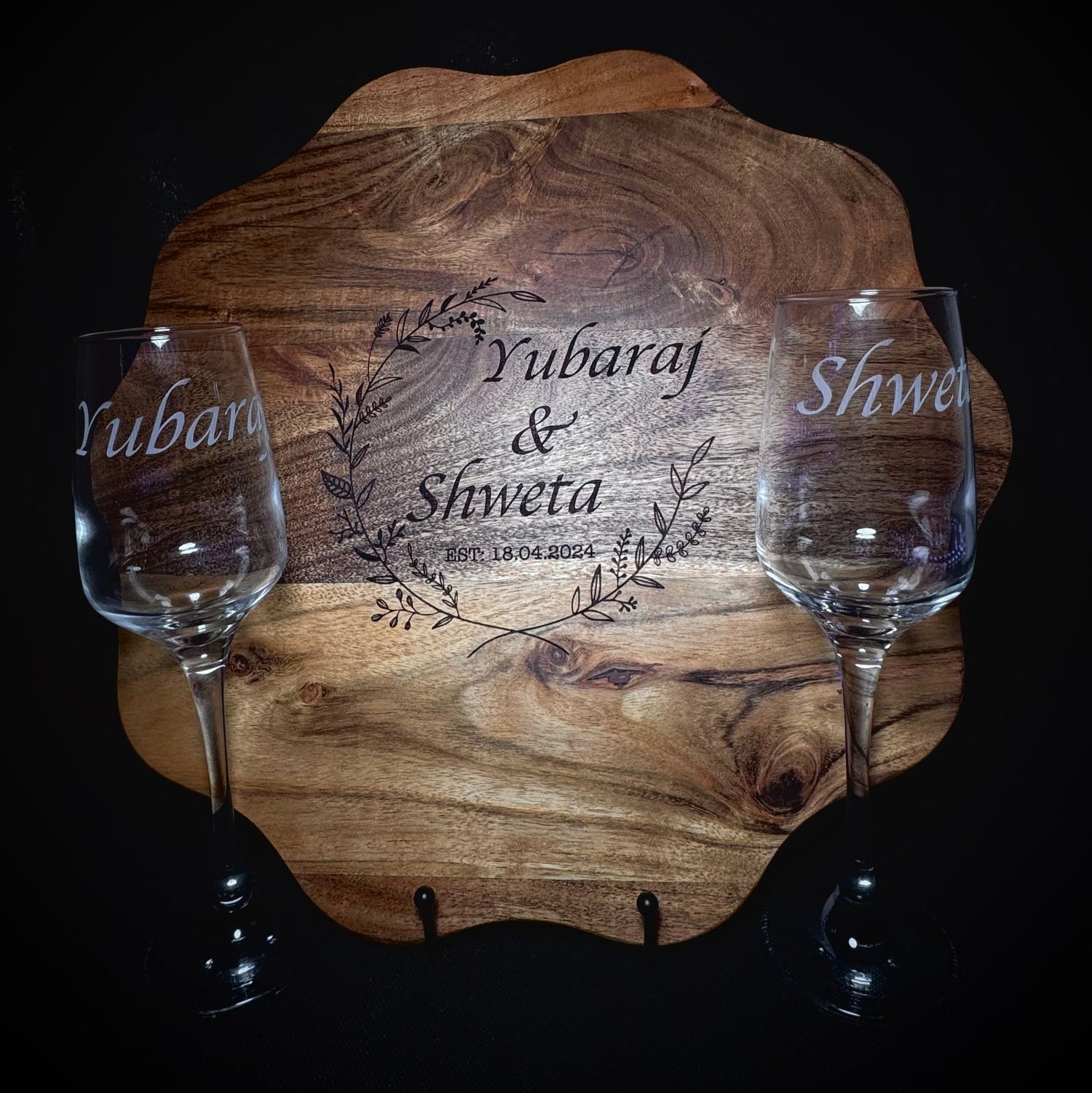 Engraved Cheeseboard & Champagne/Wine Glass Anniversary Set